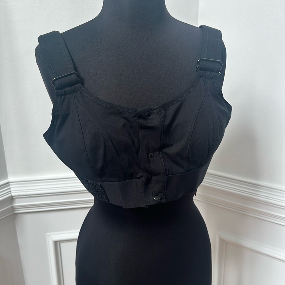 NWT. Size XL.